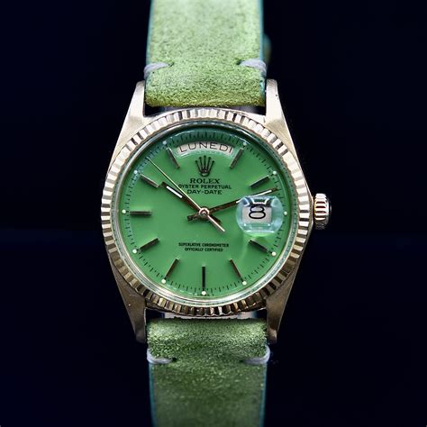 green rolex dial